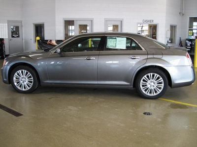 2011 Chrysler 300C  Base