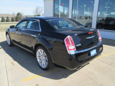 2013 Chrysler 300C  Base