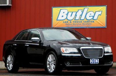 2012 Chrysler 300C  Base