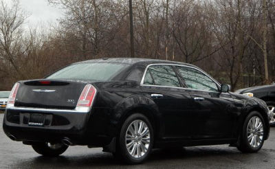 2012 Chrysler 300C  Base