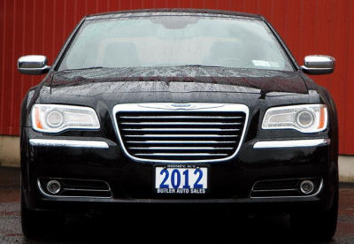 2012 Chrysler 300C  Base