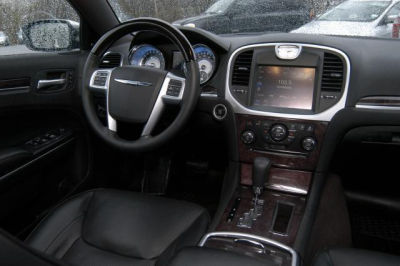 2012 Chrysler 300C  Base