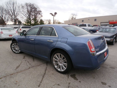 2011 Chrysler 300C  Base