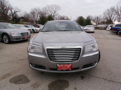 2011 Chrysler 300C  Base