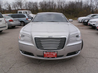 2011 Chrysler 300C  Base