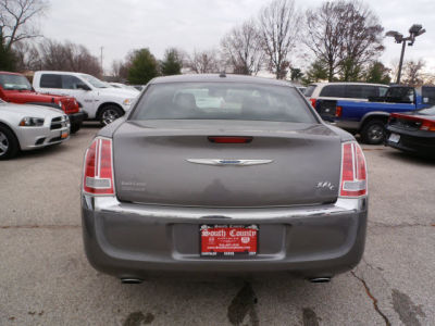 2011 Chrysler 300C  Base