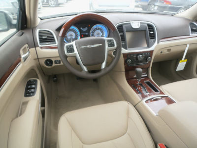 2011 Chrysler 300C  Base
