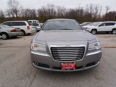 2011 Chrysler 300C  Base