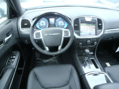 2011 Chrysler 300C  Base