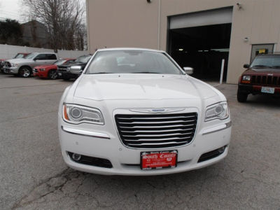 2011 Chrysler 300C  Base