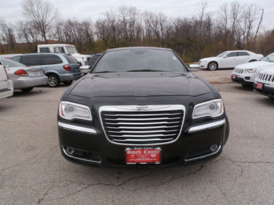 2011 Chrysler 300C  Base