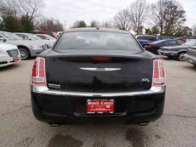 2011 Chrysler 300C  Base