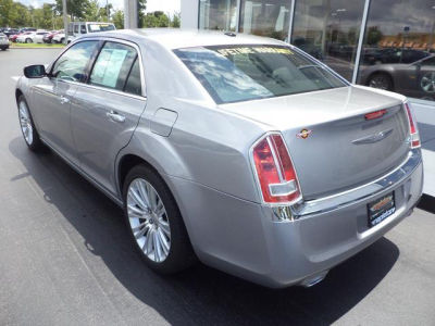 2011 Chrysler 300C  Base