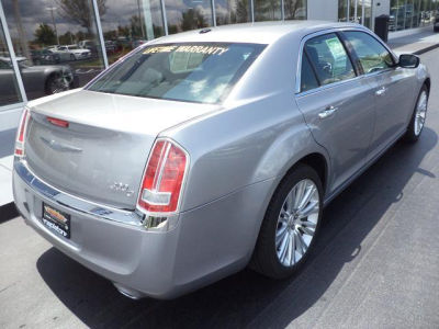 2011 Chrysler 300C  Base