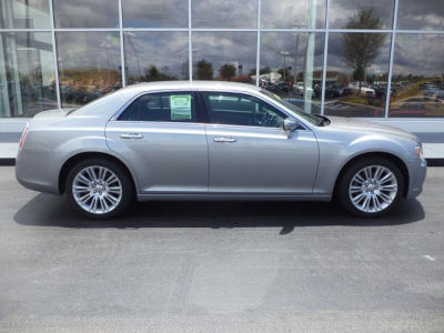 2011 Chrysler 300C  Base
