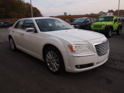 2011 Chrysler 300C  Base