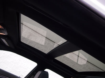 2011 Chrysler 300C  Base