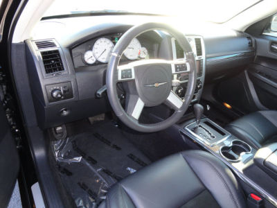 2010 Chrysler 300C  SRT-8