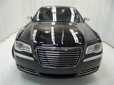 2013 Chrysler 300C  Base