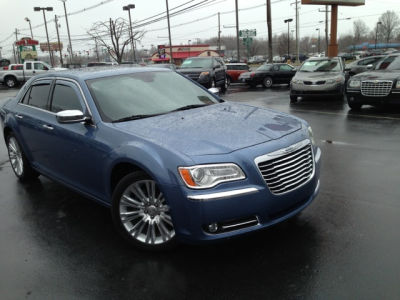 2011 Chrysler 300C  Base