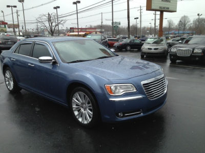 2011 Chrysler 300C  Base