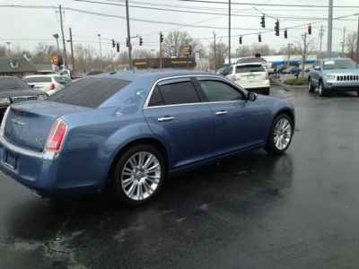 2011 Chrysler 300C  Base