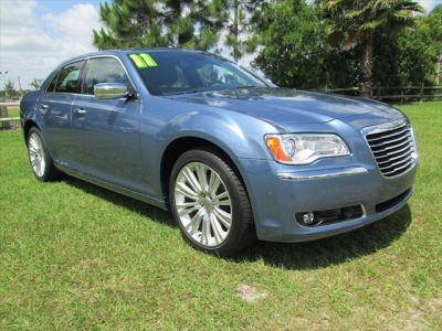 2011 Chrysler 300C  Base