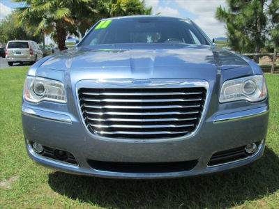 2011 Chrysler 300C  Base