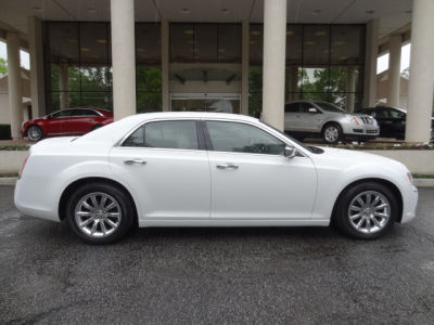 2012 Chrysler 300C  Base