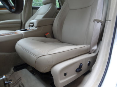 2012 Chrysler 300C  Base