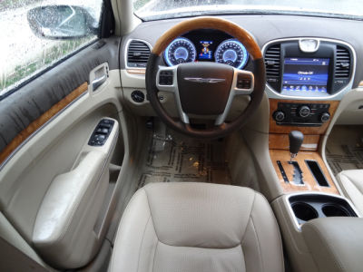 2012 Chrysler 300C  Base