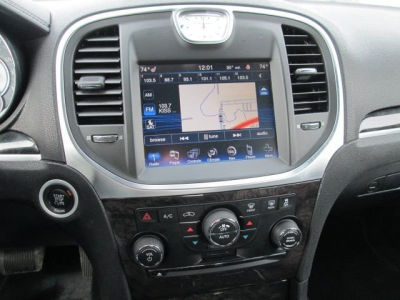 2012 Chrysler 300C  Base