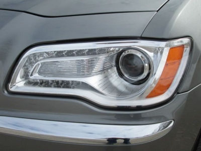 2012 Chrysler 300C  Base