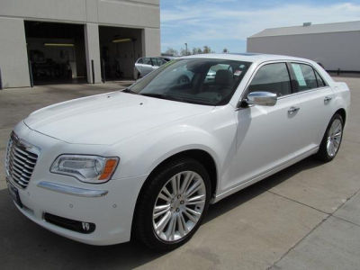 2011 Chrysler 300C  Base