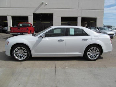 2011 Chrysler 300C  Base