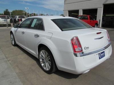 2011 Chrysler 300C  Base
