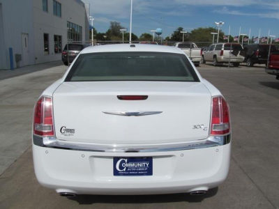 2011 Chrysler 300C  Base