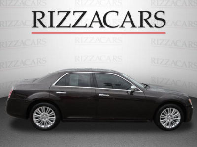2012 Chrysler 300C  Base