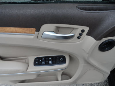 2012 Chrysler 300C  Base