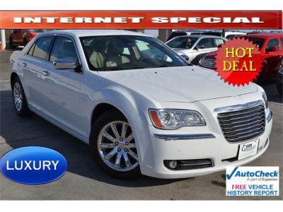 2012 Chrysler 300C  Base