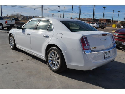 2012 Chrysler 300C  Base