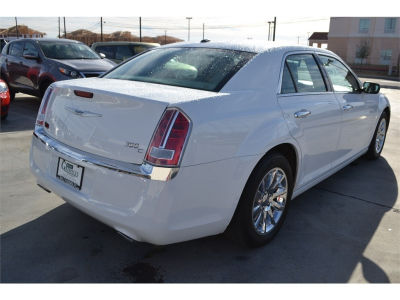 2012 Chrysler 300C  Base