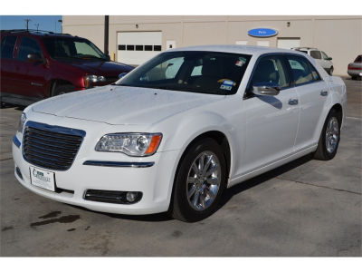 2012 Chrysler 300C  Base