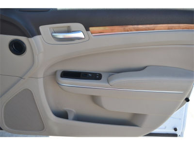 2012 Chrysler 300C  Base