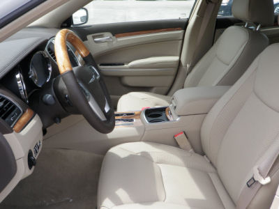 2012 Chrysler 300C  Base