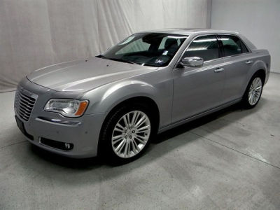 2011 Chrysler 300C  Base