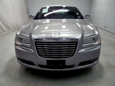 2011 Chrysler 300C  Base