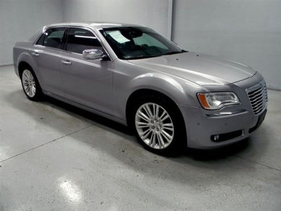 2011 Chrysler 300C  Base