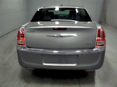 2011 Chrysler 300C  Base