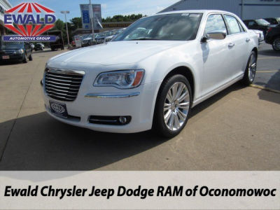 2011 Chrysler 300C  Base